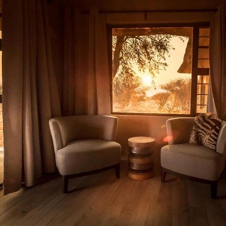 Bagatelle Kalahari Boutique Farmhouse Lodge Мариентал Екстериор снимка