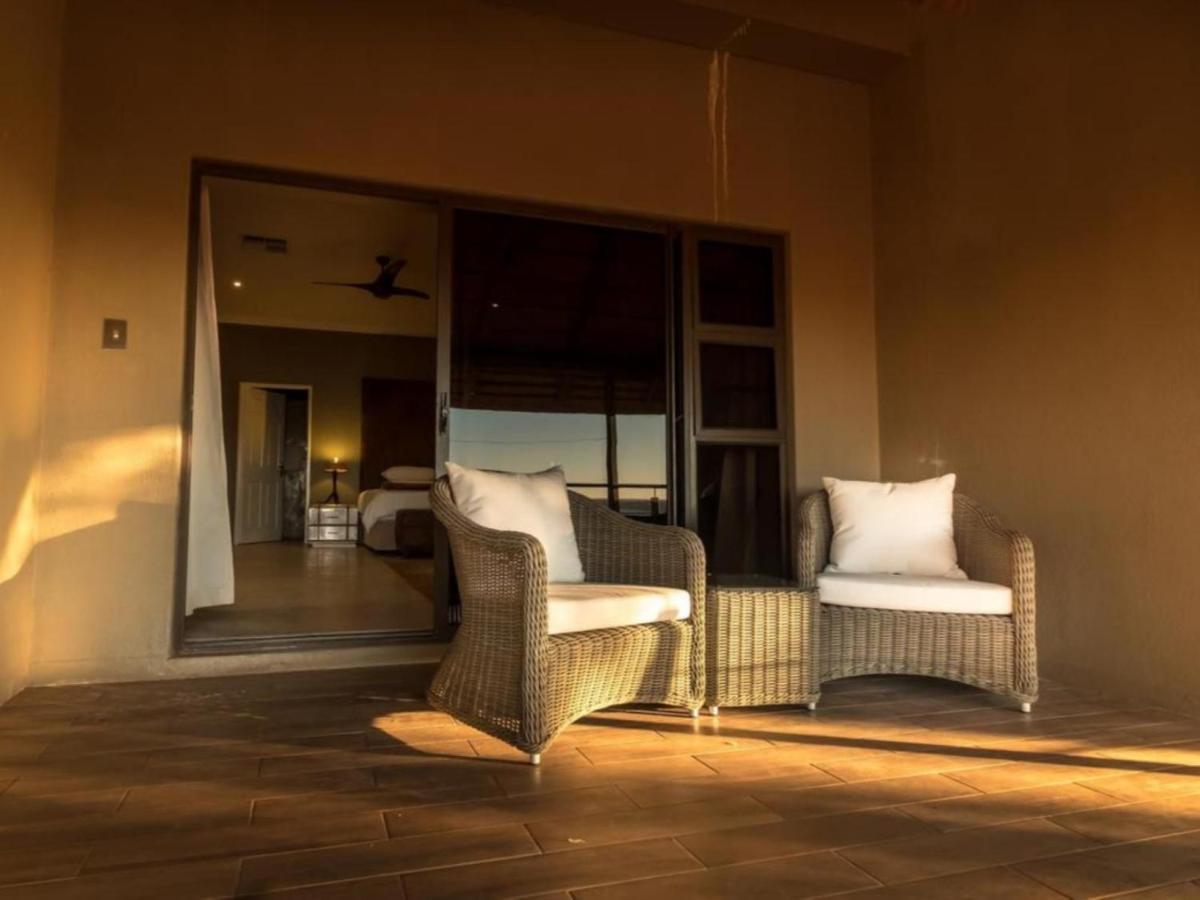 Bagatelle Kalahari Boutique Farmhouse Lodge Мариентал Екстериор снимка