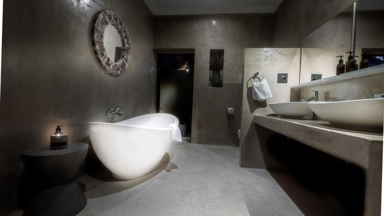 Bagatelle Kalahari Boutique Farmhouse Lodge Мариентал Екстериор снимка